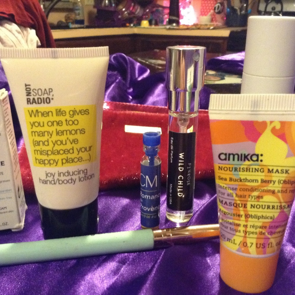 Ipsy Bags - Picture 2 of 5